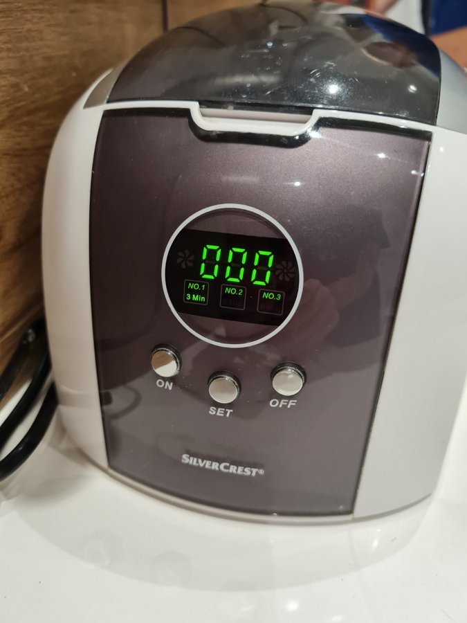 How to clean aligners – an ultrasonic cleaner from Lidl