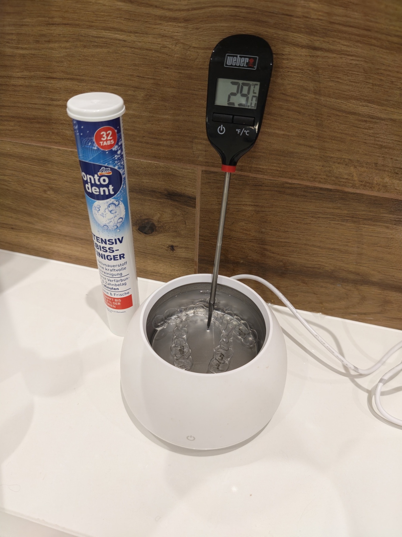 Ultrasonic cleaner water temperature after 1 cycle: 29 °C